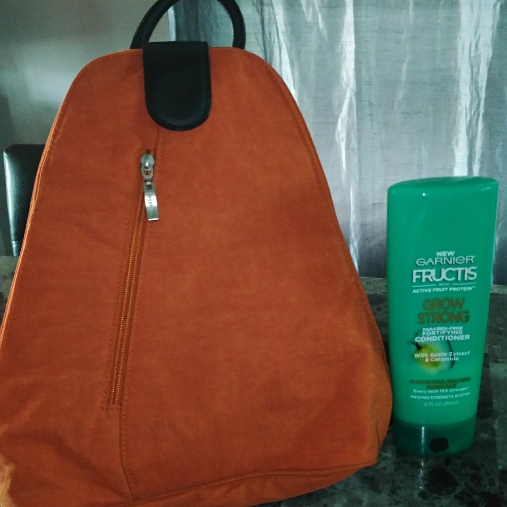 Tangerine Baggallini backpack